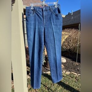 Gloria Vanderbilt~”Amanda”~Size 10~5 Pocket Jeans~Embroidered & Sequined~UC